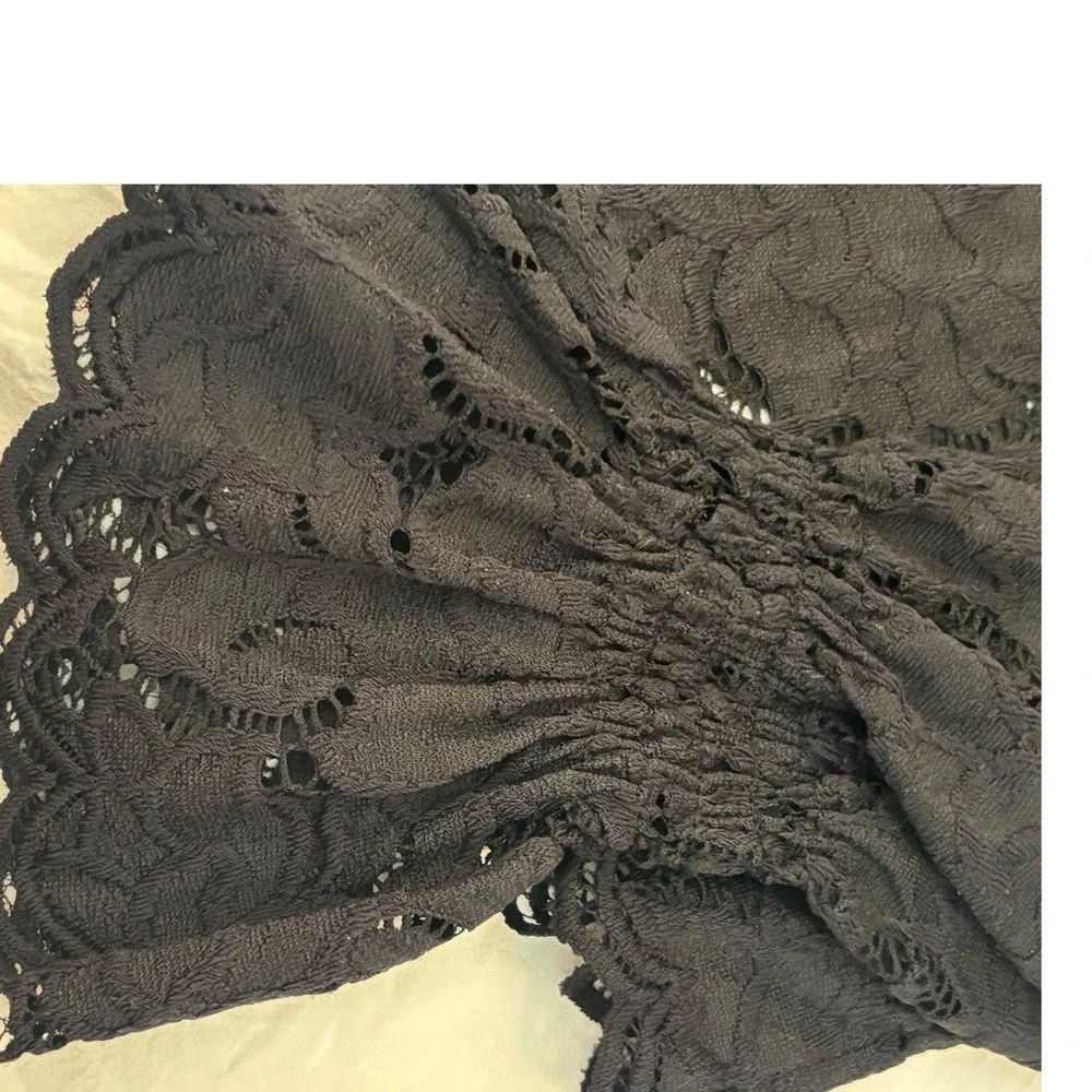 Free People Black Floral Lace Blouse Long Sleeve Smocked Cuff Top XS -Runs M-L